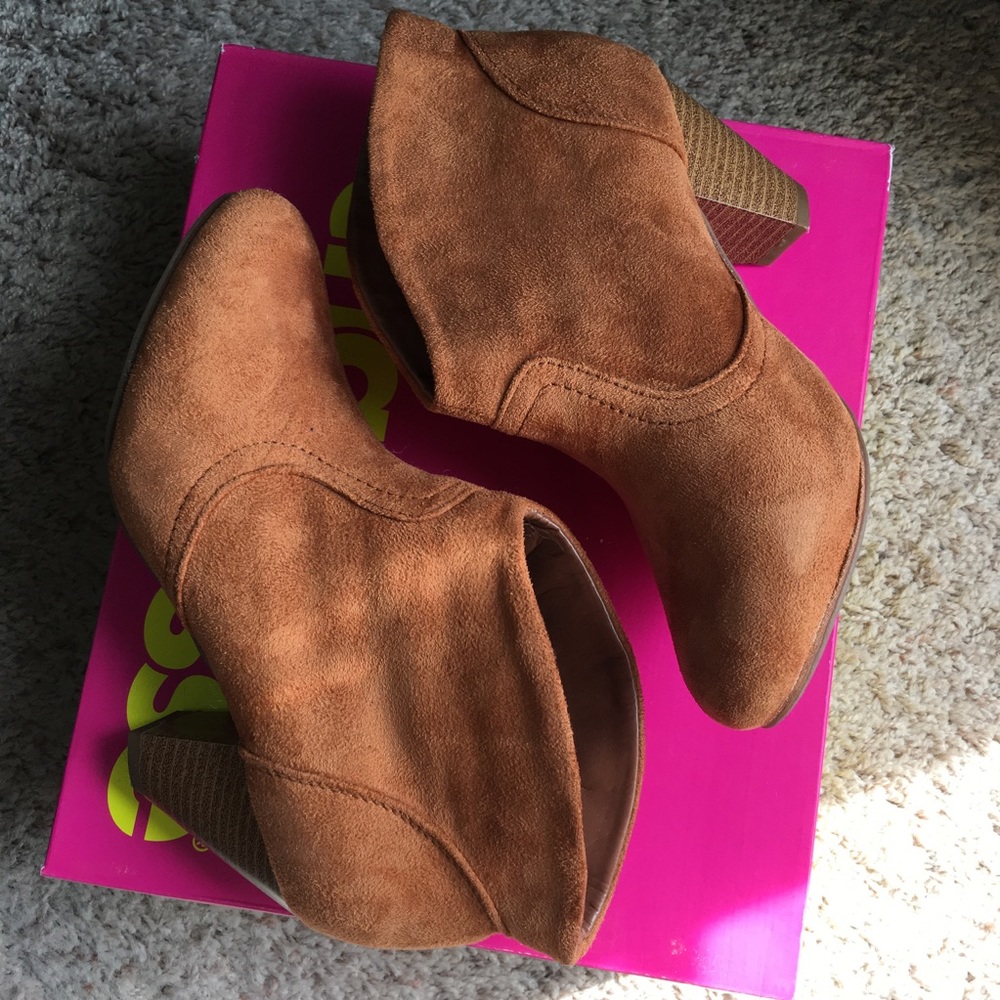 Charlotte Russe Camel Brown Suede Ankle Booties
